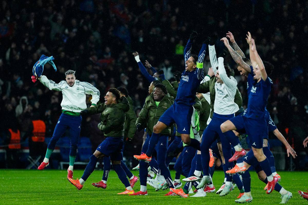 密的队伍 密的队伍