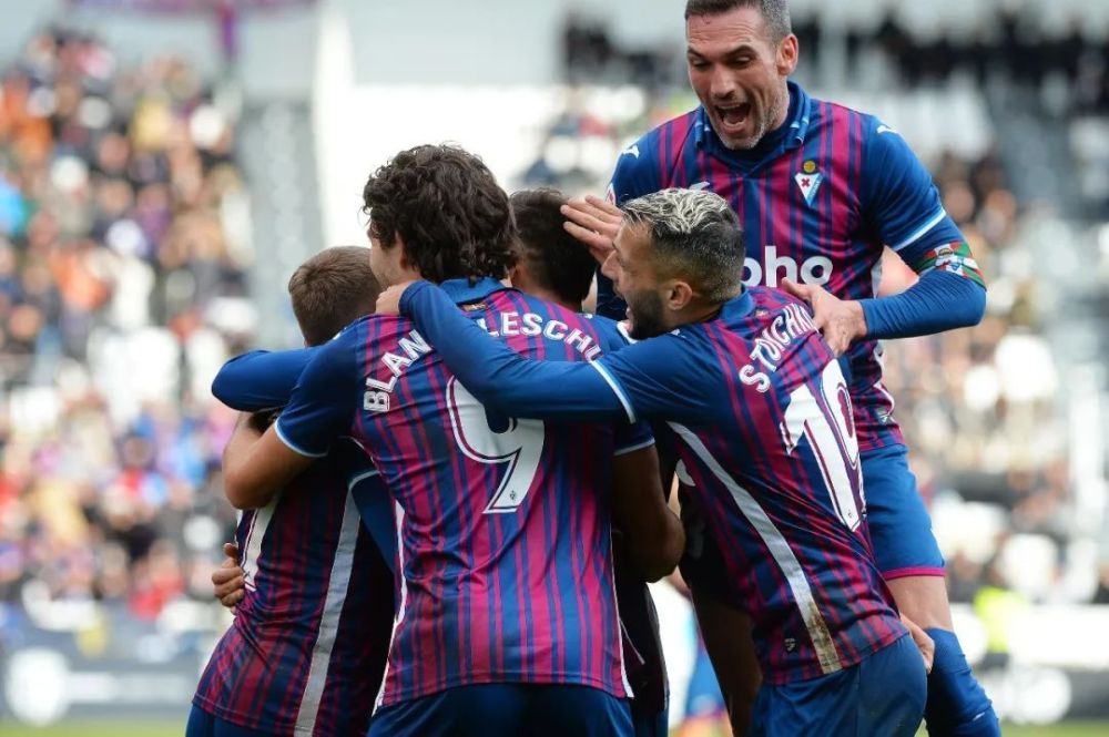 力尤为引人 力尤为引人