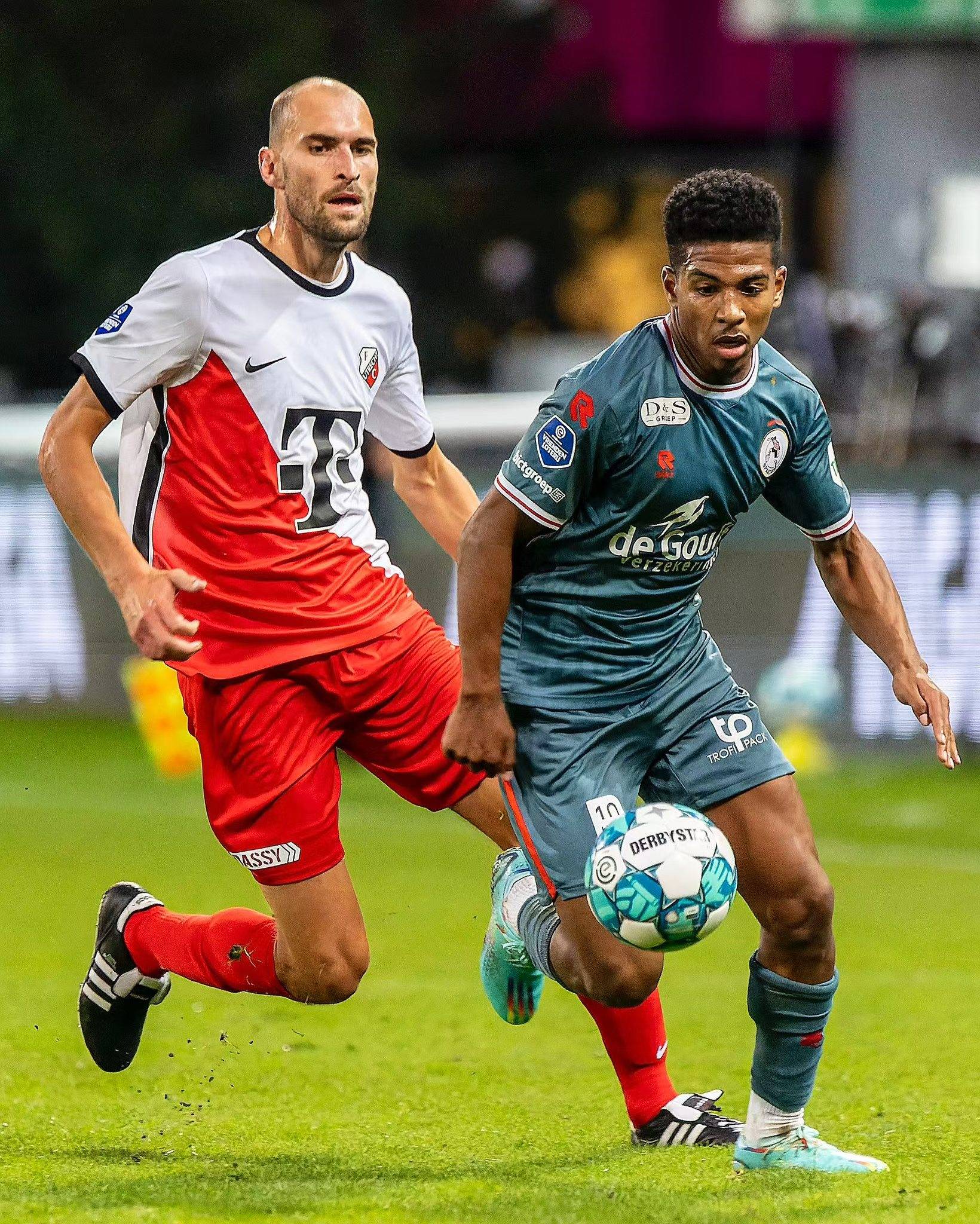 电竞不再只 电竞不再只